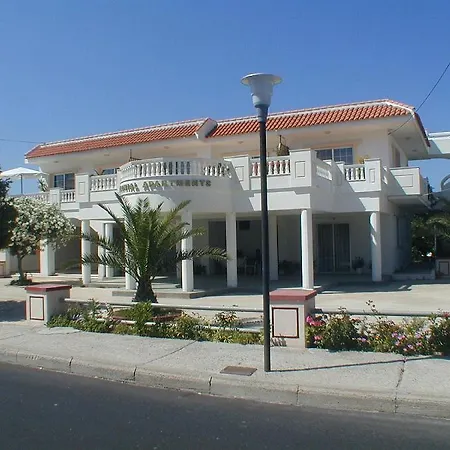 Colonial Studio/apartment Διαμέρισμα *