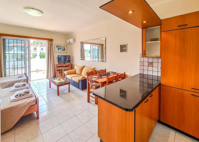 Colonial Studio/apartment *